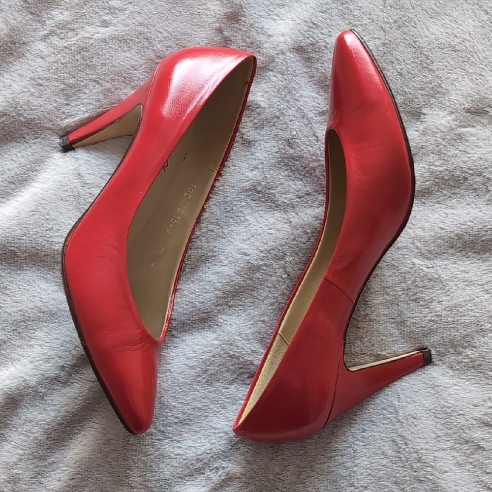 VINTAGE GENUINE LEATHER HEELS,7.5